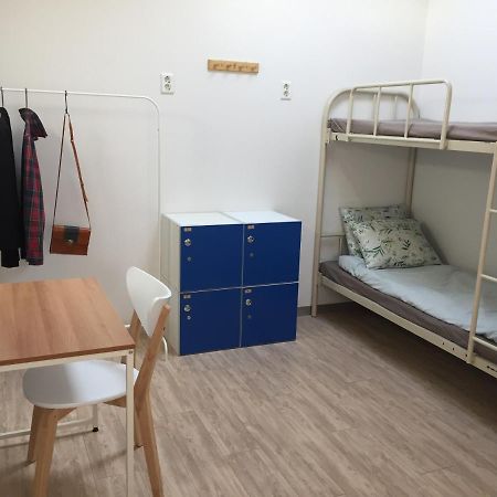 Inside Busan Hostal Exterior foto