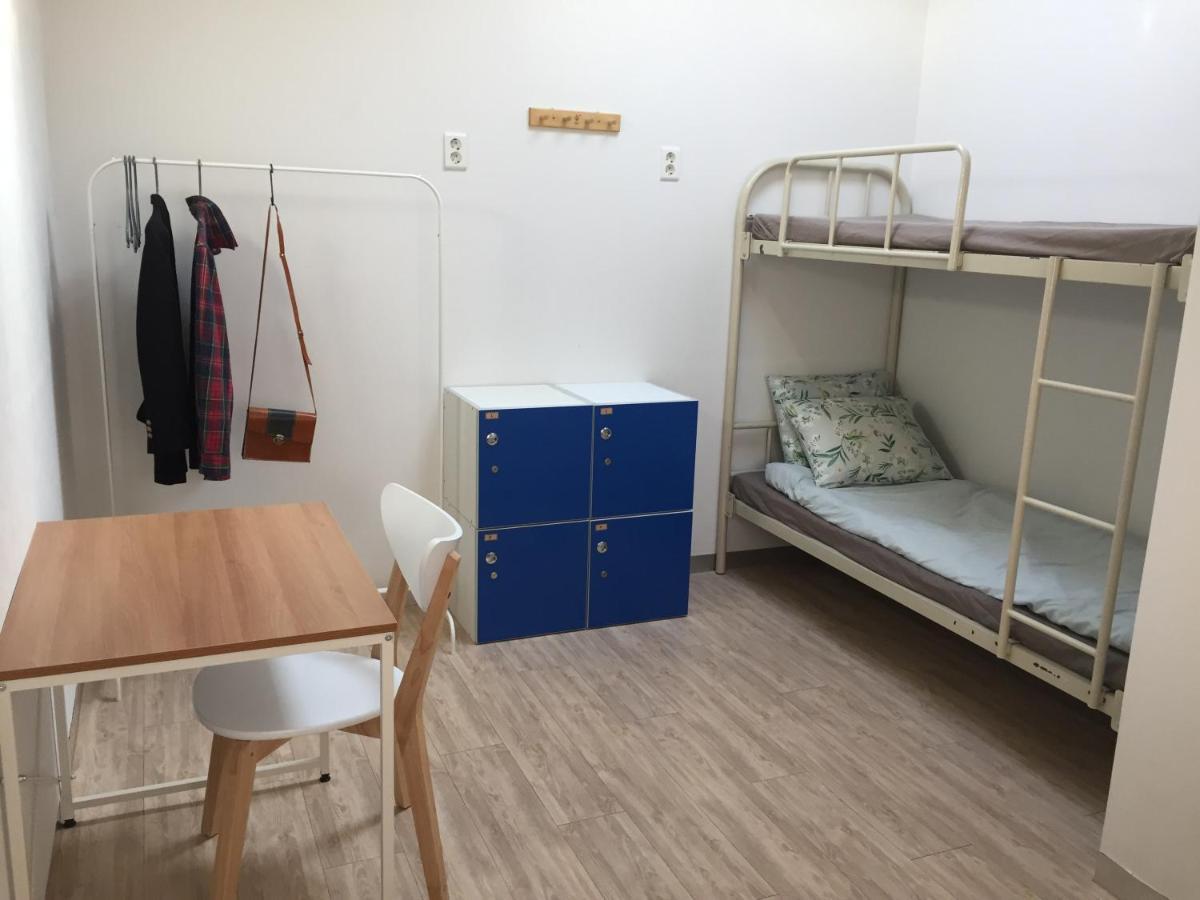 Inside Busan Hostal Exterior foto
