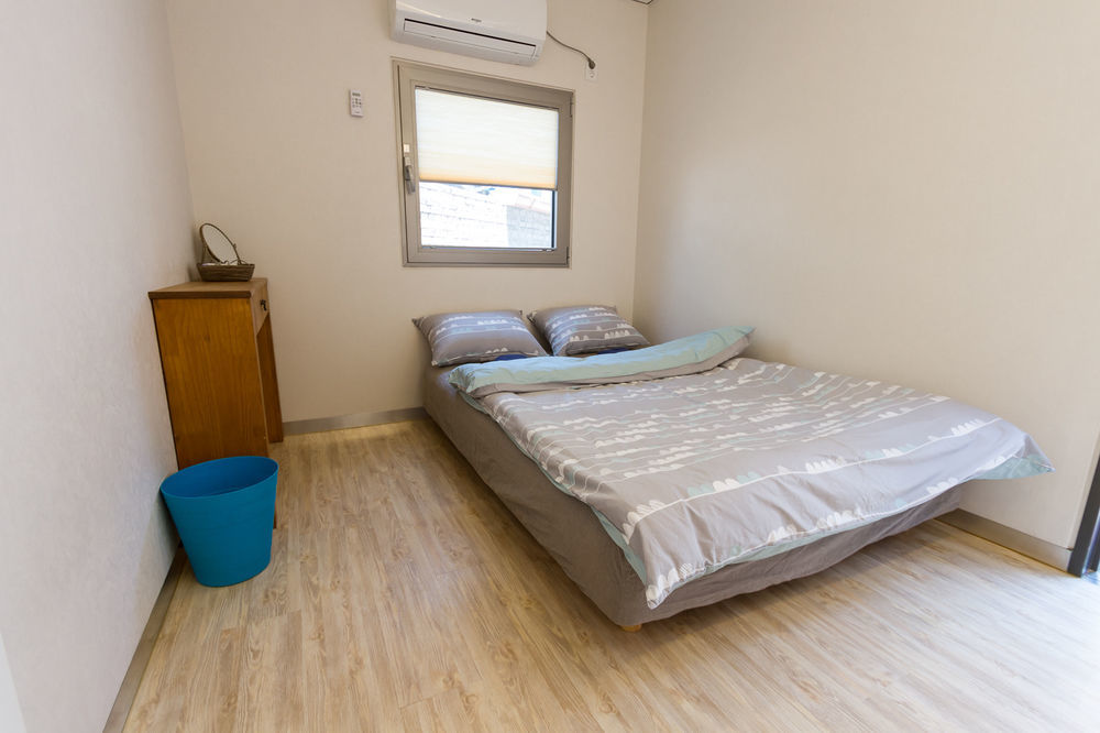 Inside Busan Hostal Exterior foto