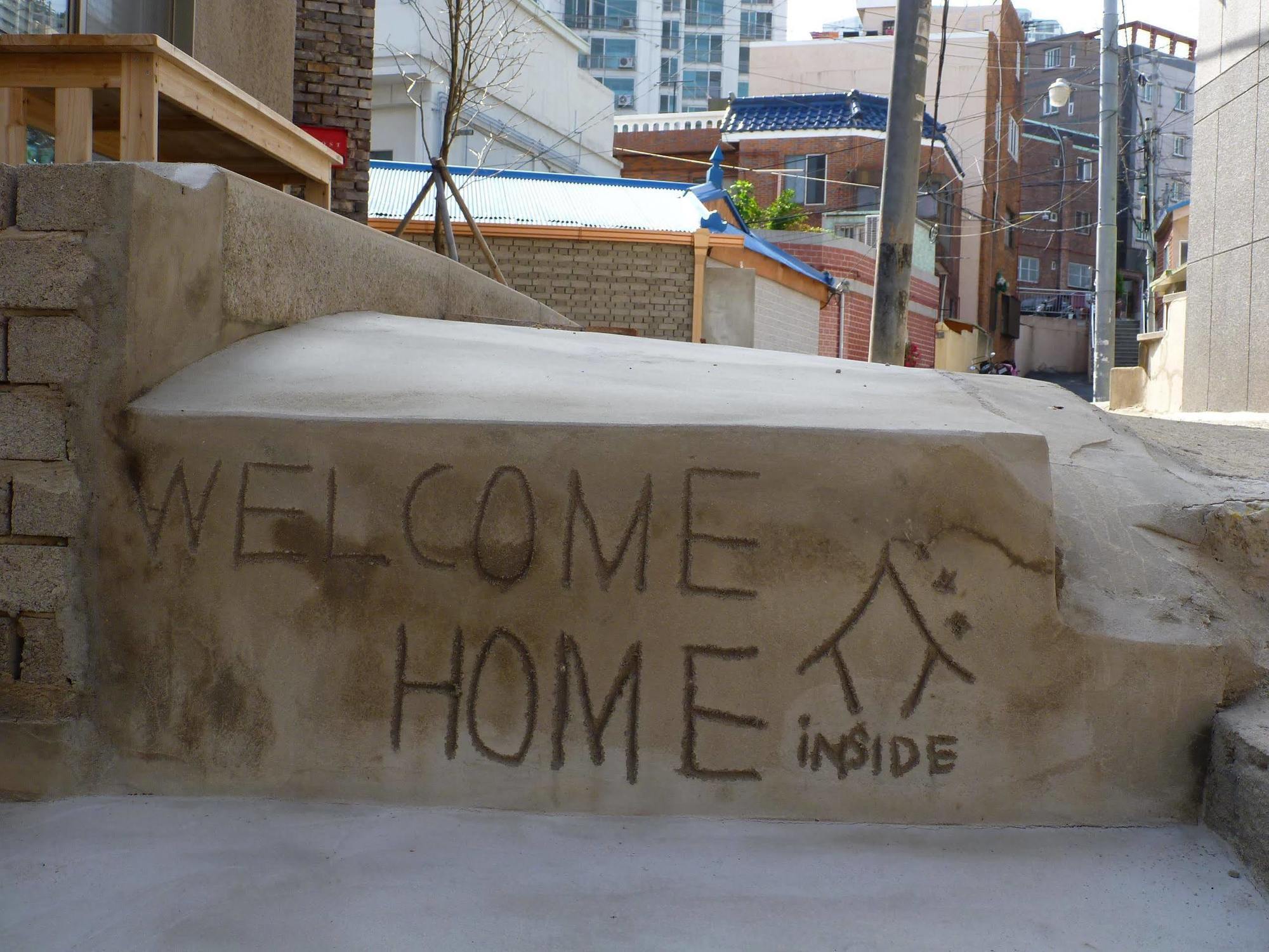 Inside Busan Hostal Exterior foto